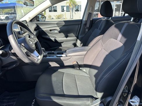 Used 2024 Nissan Sentra SV image 11