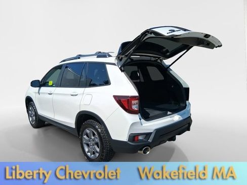 Used 2024 Honda Passport TrailSport image 12