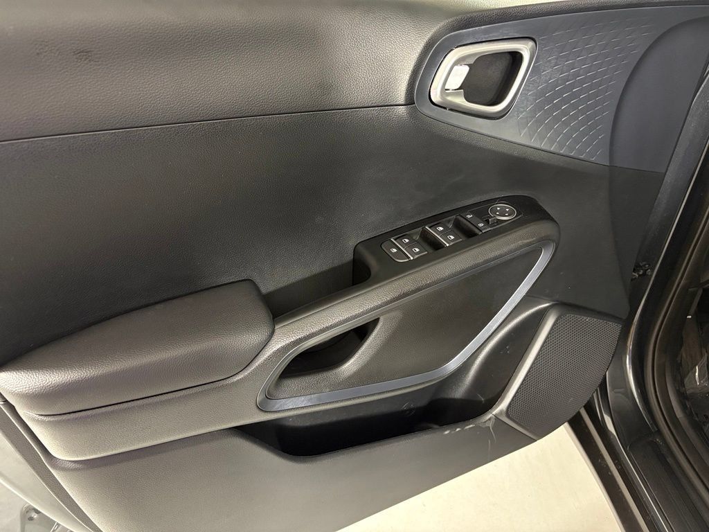 Used 2024 Kia Soul EX FWD image 14