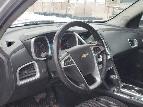 Used 2017 Chevrolet Equinox LT w/ Convenience Package image 13
