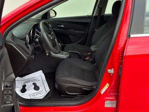 Used 2016 Chevrolet Cruze LT FWD image 9