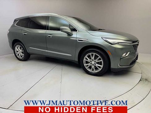 Used 2022 Buick Enclave Essence w/ Experience Buick Package AWD/4WD image 7