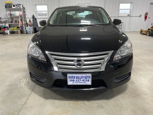 Used 2014 Nissan Sentra SV image 2