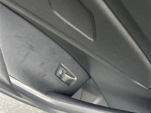 Used 2024 Volkswagen Jetta SE image 14