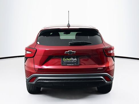 Used 2024 Chevrolet Trax RS w/ Driver Confidence Package image 7