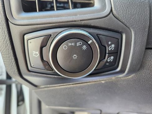 Used 2014 Ford Focus SE FWD image 31