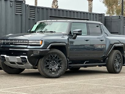 Used 2025 GMC Hummer EV 3X w/ LPO, Dark Essentials Package