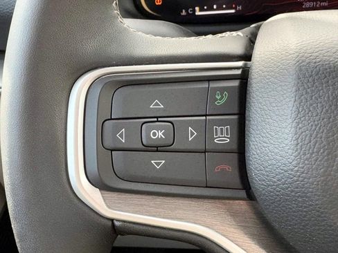 Certified 2025 Jeep Wagoneer 4WD image 22