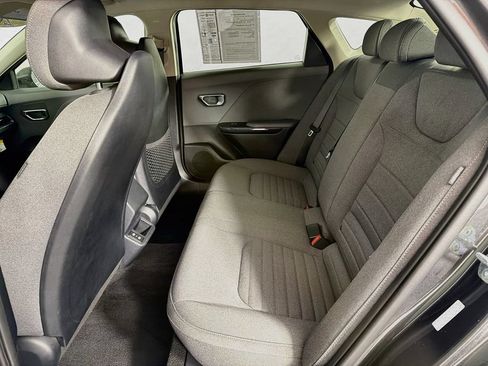 Used 2025 Kia K4 EX FWD image 35