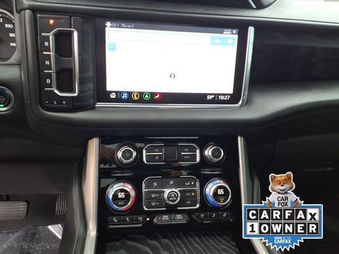 Used 2021 GMC Yukon Denali w/ Denali Premium Package image 17