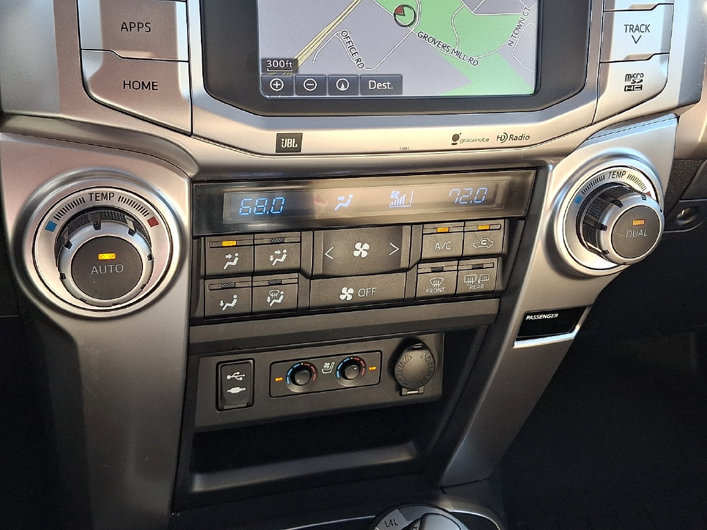 Used 2014 Toyota 4Runner Limited AWD/4WD image 19