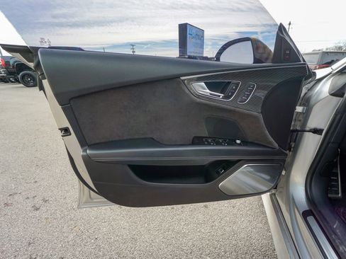 Used 2017 Audi RS 7 Prestige w/ Carbon-Optic Package image 16