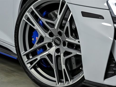 Used 2022 Audi R8 V10 performance AWD/4WD image 3