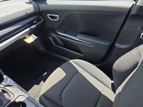New 2026 Kia K4 FWD image 15