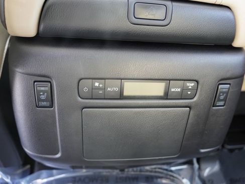 Used 2024 Nissan Armada Platinum w/ Cargo Package image 21