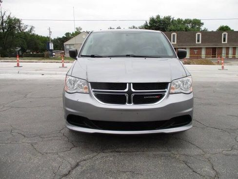 Used 2016 Dodge Grand Caravan SE w/ Quick Order Package 29E SE image 5