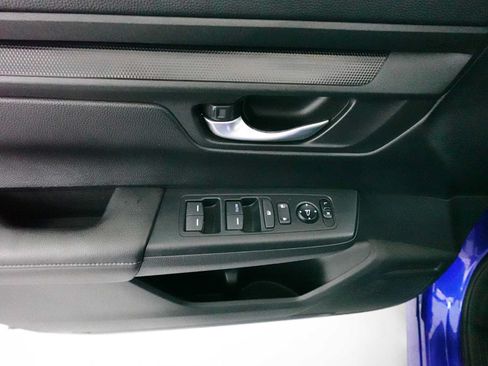 Used 2024 Honda CR-V LX image 11