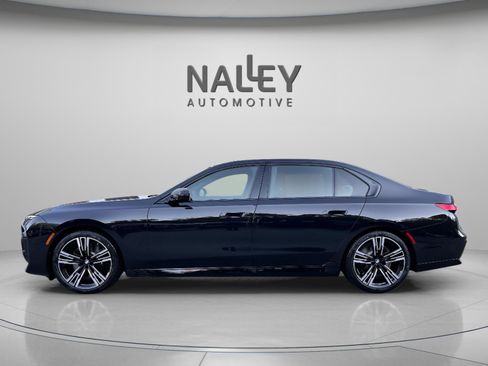 New 2026 BMW 740i image 3