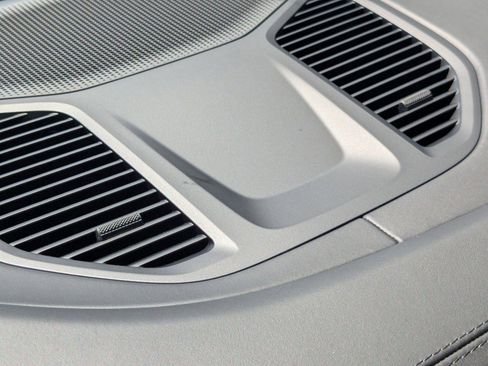 Certified 2025 Porsche Cayenne image 21