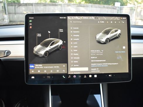 Used 2021 Tesla Model Y Long Range image 25