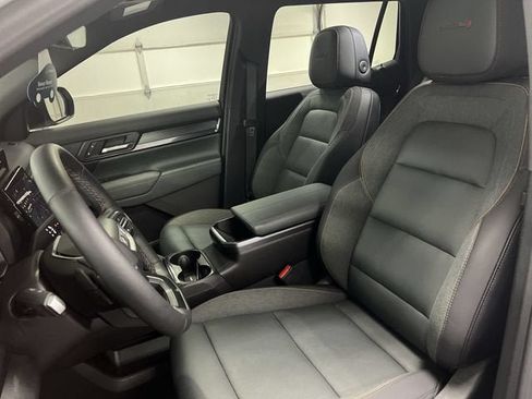 Certified 2026 GMC Terrain AT4 w/ Technology Package II AWD/4WD image 19