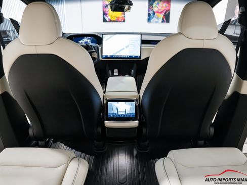 Used 2022 Tesla Model X Plaid image 60