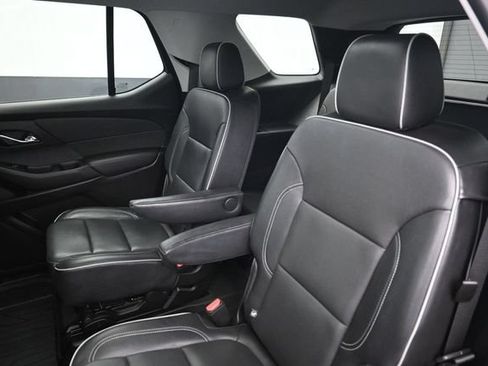 Used 2021 Chevrolet Traverse High Country w/ LPO, Floor Liner Package AWD/4WD image 32