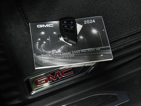 Used 2024 GMC Sierra 2500 AT4 w/ AT4 Premium Plus Package image 48