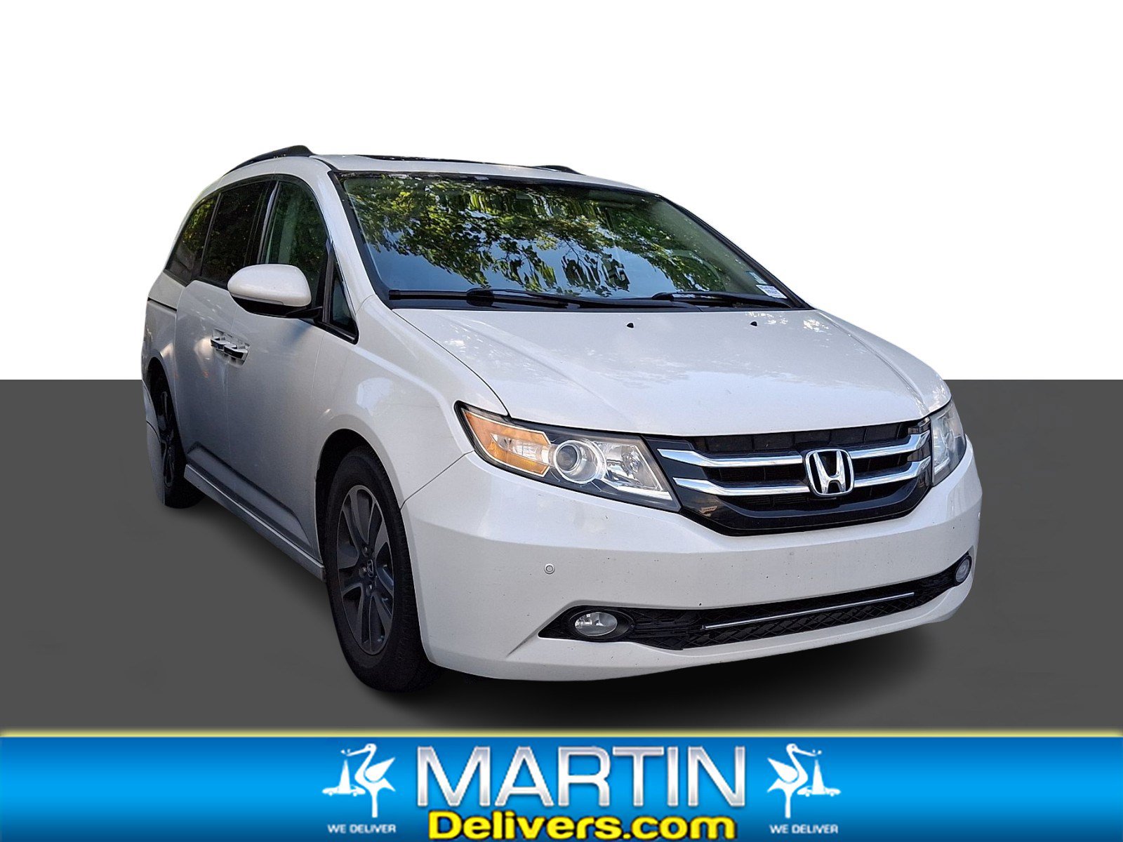 Used 2014 Honda Odyssey Touring image 1