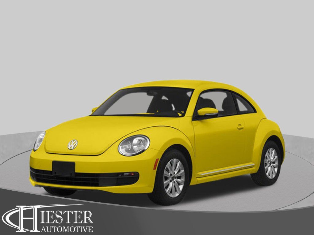 Used 2014 Volkswagen Beetle TDI FWD image 1