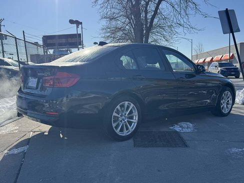 Used 2016 BMW 320i Sedan image 4