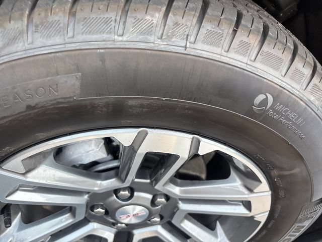 Used 2026 GMC Terrain Elevation w/ LPO, Floor Liner Package AWD/4WD image 32
