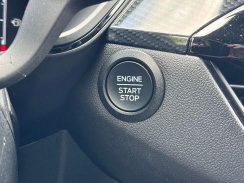 Used 2025 Ford Escape ST-Line AWD/4WD image 20