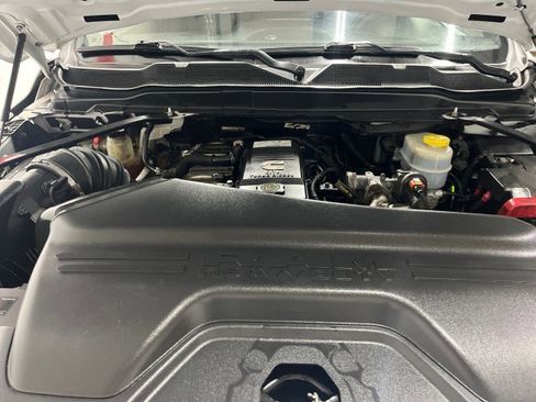 Used 2022 RAM 3500 Tradesman w/ Chrome Appearance Group AWD/4WD image 44