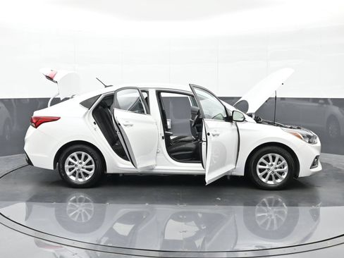 Used 2022 Hyundai Accent SEL FWD image 47