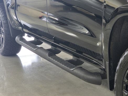 Used 2020 Chevrolet Silverado 1500 LT Trail Boss w/ Midnight Edition image 11