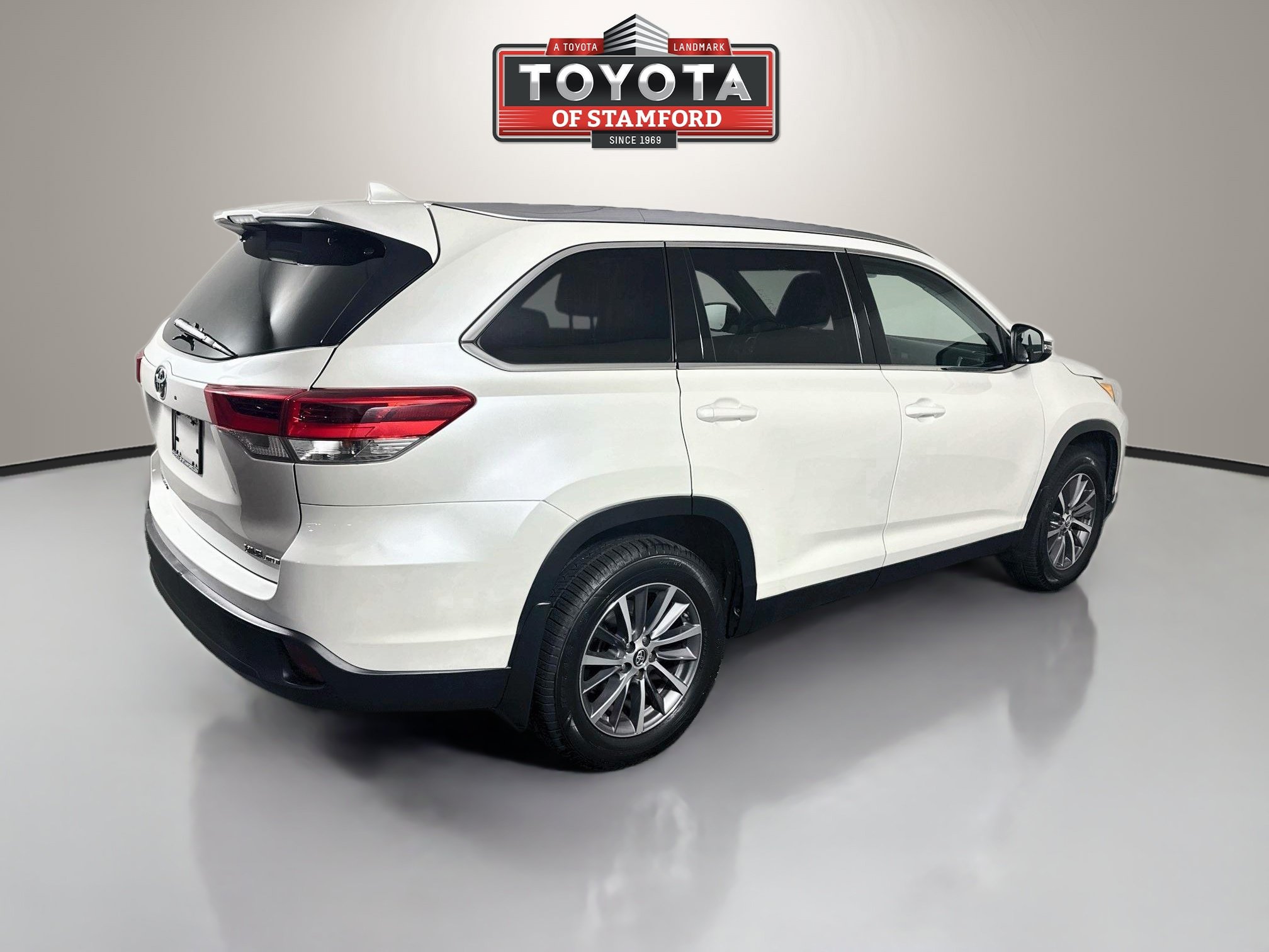 Certified 2019 Toyota Highlander XLE AWD/4WD image 7