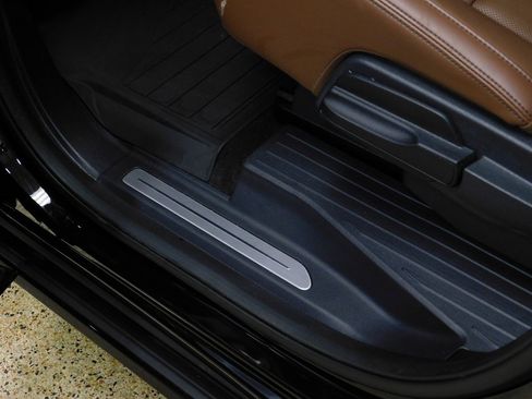 Used 2024 Lincoln Navigator L Reserve w/ Equipment Group 201A image 76