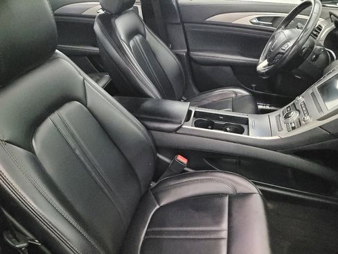 Used 2020 Lincoln MKZ image 21