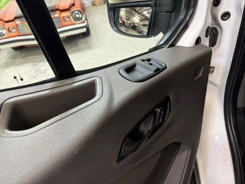 Used 2023 Ford Transit 250 Low Roof w/ Exterior Upgrade Package RWD image 17