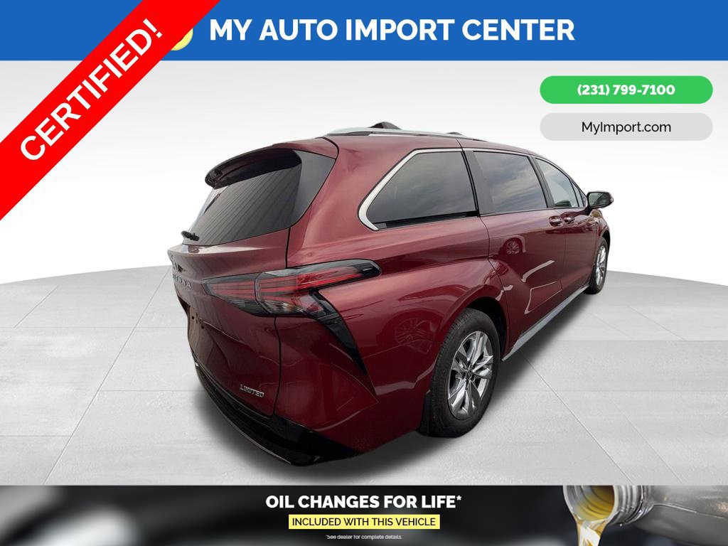 Certified 2025 Toyota Sienna Limited FWD image 5