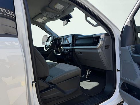 Used 2023 Ford F250 XLT image 32