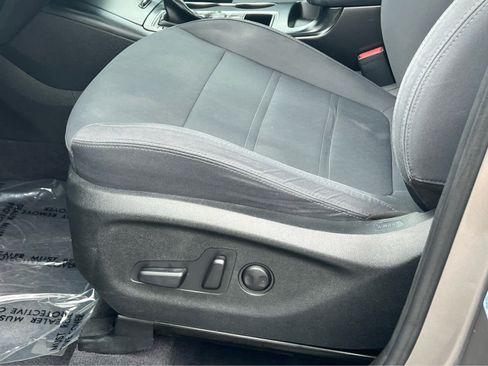 Used 2019 Kia Sorento LX image 28