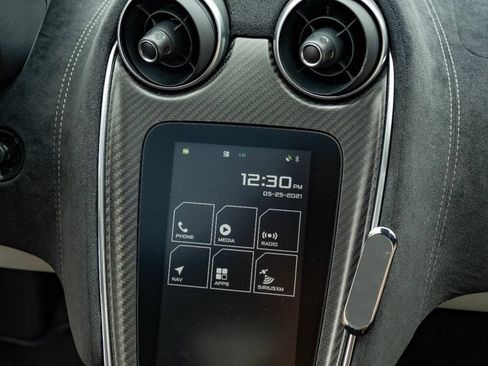 Used 2017 McLaren 570S RWD image 39