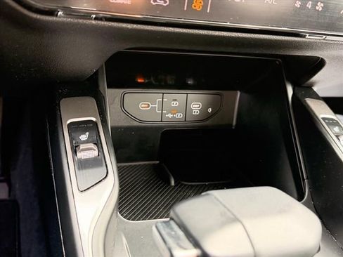 Certified 2025 Kia Sorento X-Line EX image 21