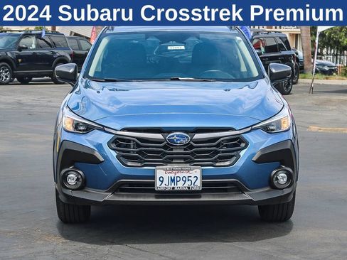 Used 2024 Subaru Crosstrek 2.0i Premium w/ Crosstrek Mirror Package AWD/4WD image 2