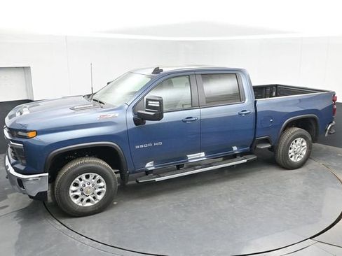 New 2026 Chevrolet Silverado 3500 LT w/ Leather Package AWD/4WD image 37