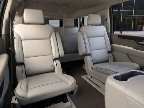 New 2026 GMC Yukon XL Denali w/ Denali Reserve Package image 17
