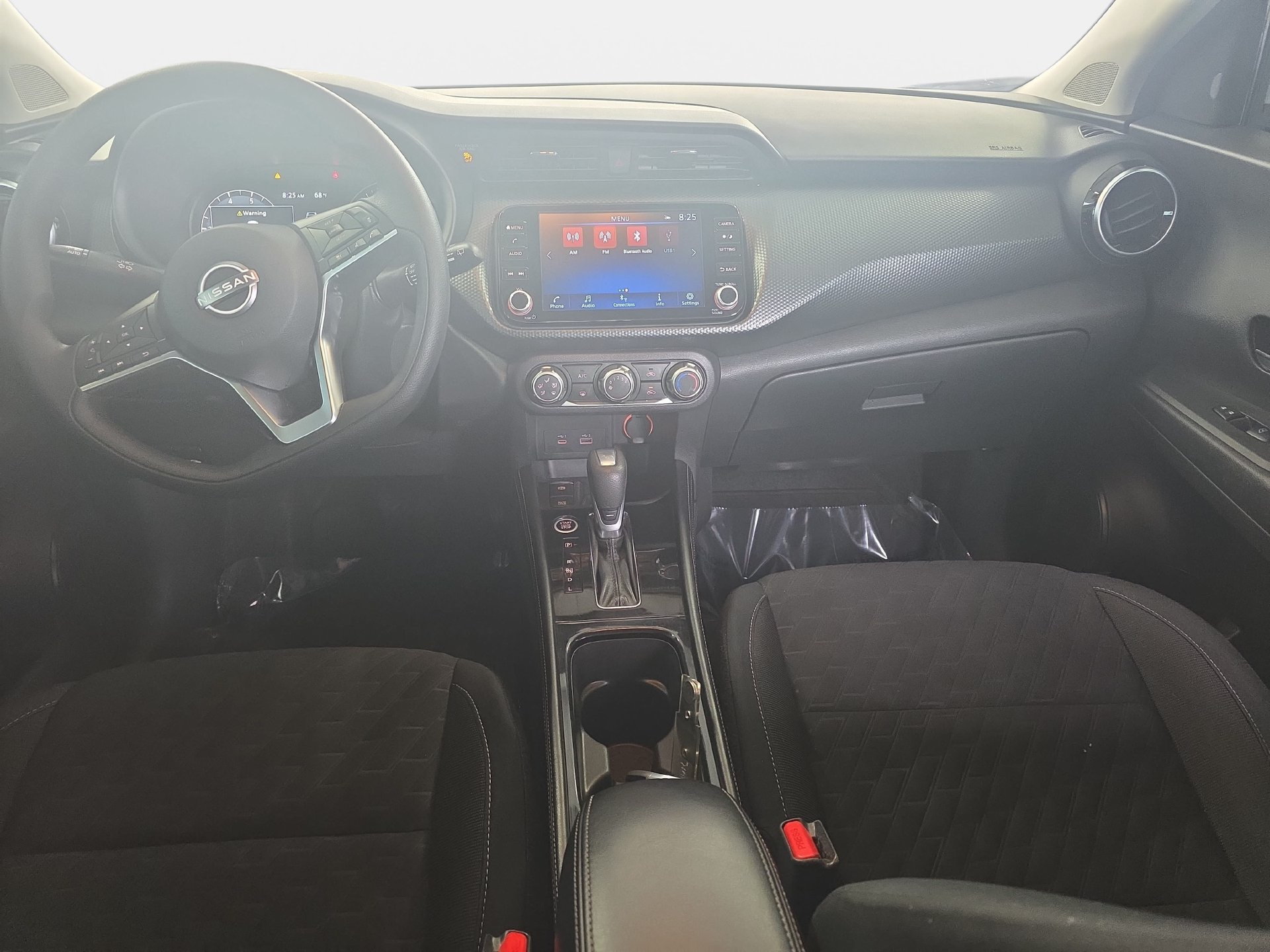 Used 2024 Nissan Kicks SV w/ Exterior Package FWD image 9