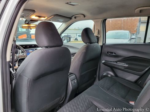 Used 2021 Nissan Kicks SV image 13